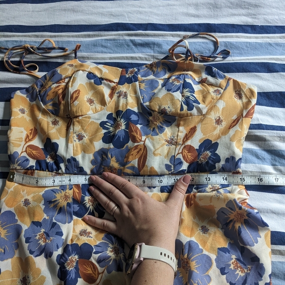 Floral Tie-Sholuder Slit Midi Dress - Picture 6 of 6